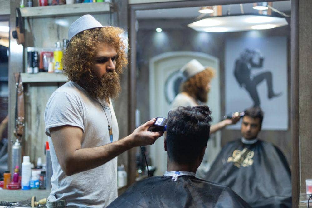 RiLL Cut Barbershop: Rahasia Penampilan Terbaik di Cilacap